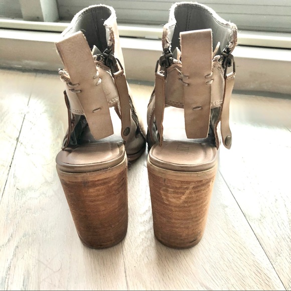 Akira Nude Open Toe Booties with Zippers - Picture 5 of 10